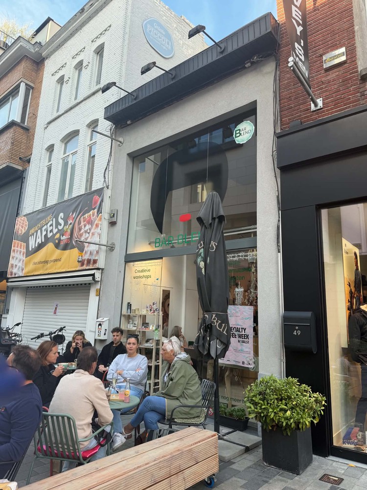 Commercial à louer à Alost