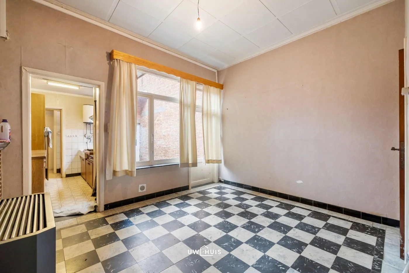 Ruim woonhuis met veel renovatie mogelijkheden te Temse - foto 4