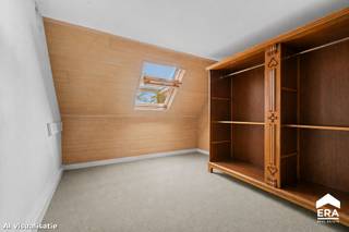 Te koop: karaktervolle halfopen woning in de Rodenbachstraat te VlamertingeDeze woning biedt een authentieke uitstraling en een praktische ligging...