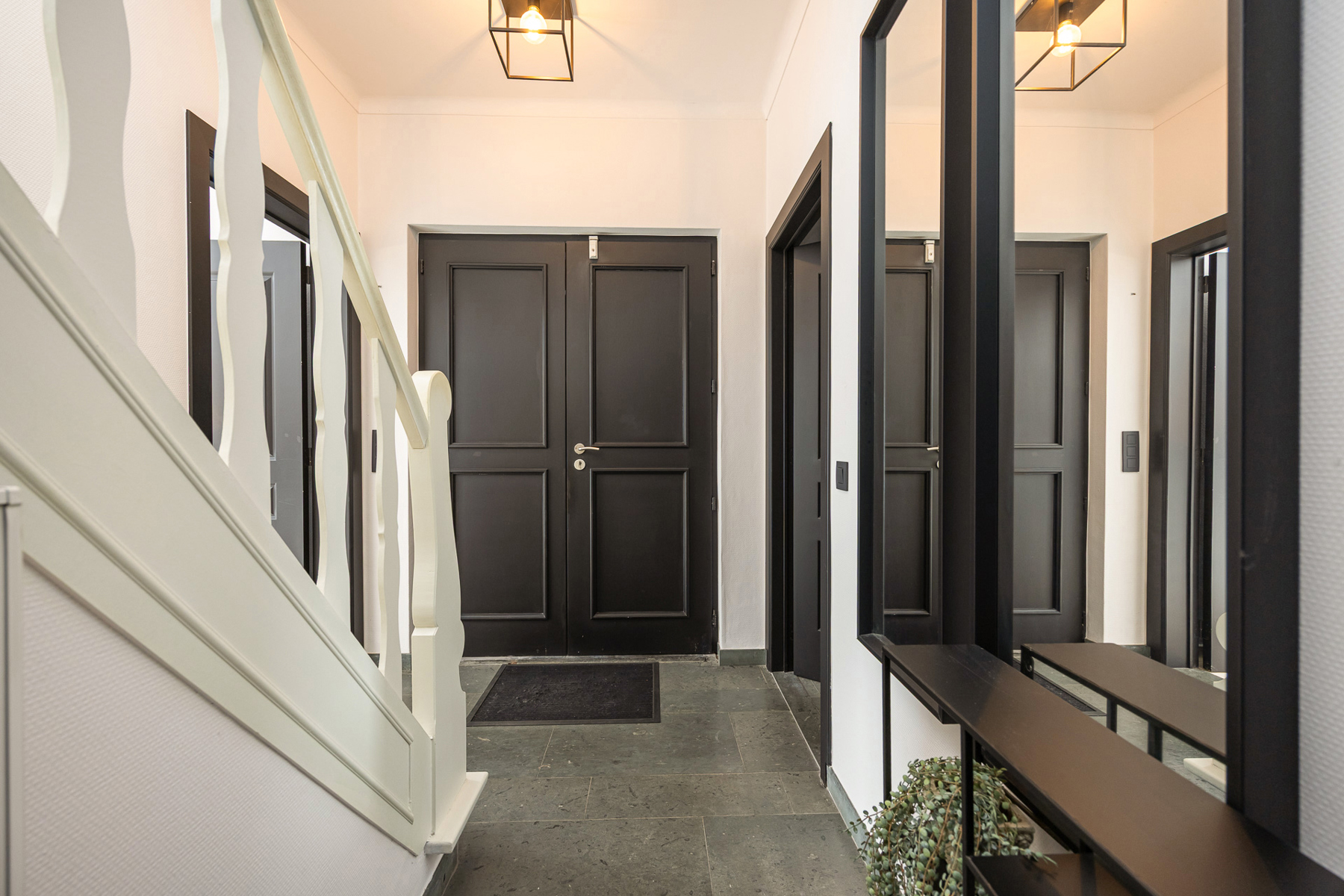 Riante, vrijstaande villa met 4 slaapkamers, zwembad en bijgebouw op een perceel van 2.680m². - foto 4