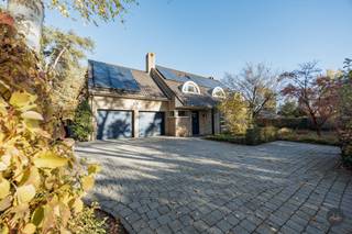 Voor meer info van deze woning of een gratis waardebepaling van je eigen woning: 016 199 340 of jordi.broes@homixx.be.Voor de volledige tekst en meer...