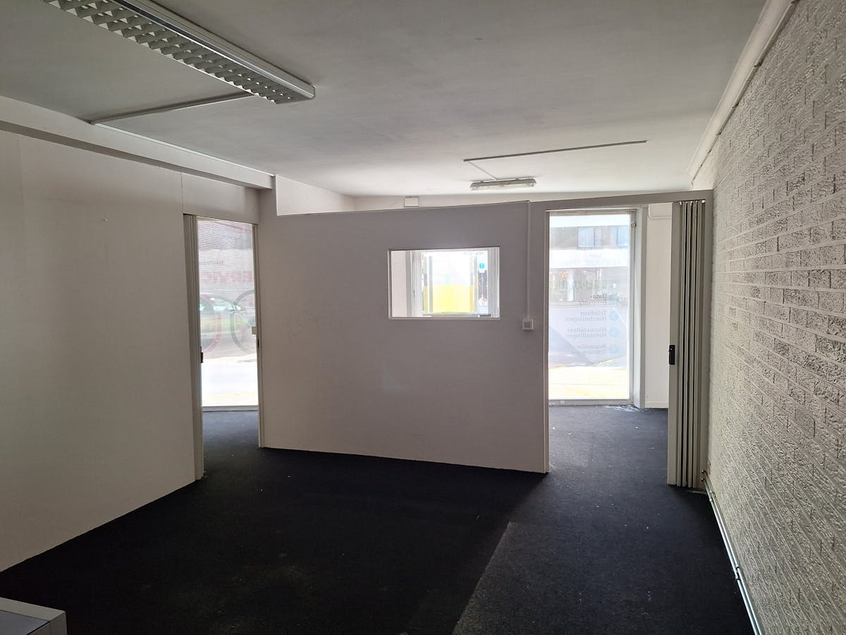 Handelspand te huur in centrum Izegem - foto 2