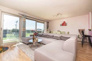 MOLENBEEK-SAINT-JEAN, wijk Mettewie, appartement van ± 95 m² woonoppervlakte gelegen op de 3e verdieping van een recent gebouw (2010). Het bestaat...
