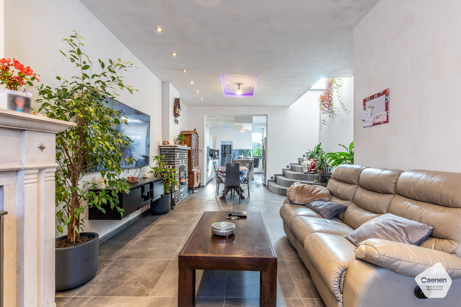 Ruime instapklare gezinswoning met groot bijgebouw - foto 4