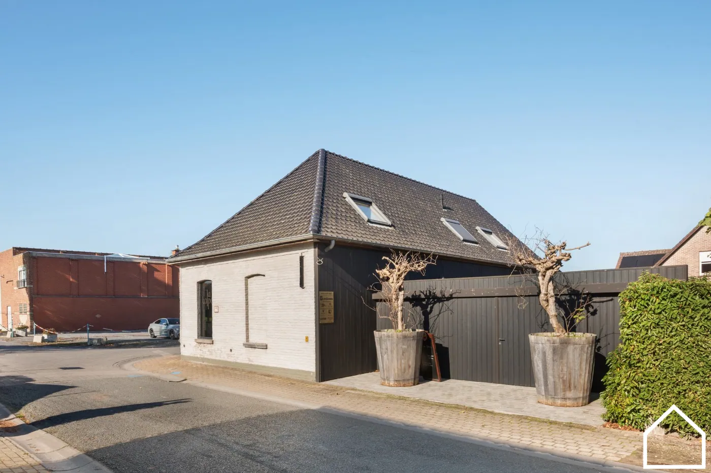 OPBRENGSTEIGENDOM: HANDELSGELIJKVLOERS + 3 SLPK APPARTEMENT - foto 4