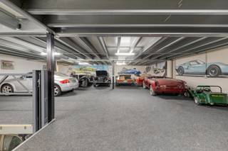 Bent u al lang op zoek naar een moderne loods van +/- 200m² met de mogelijkheid om er zelf ook bij te wonen??? Dan hebben wij meer dan het...