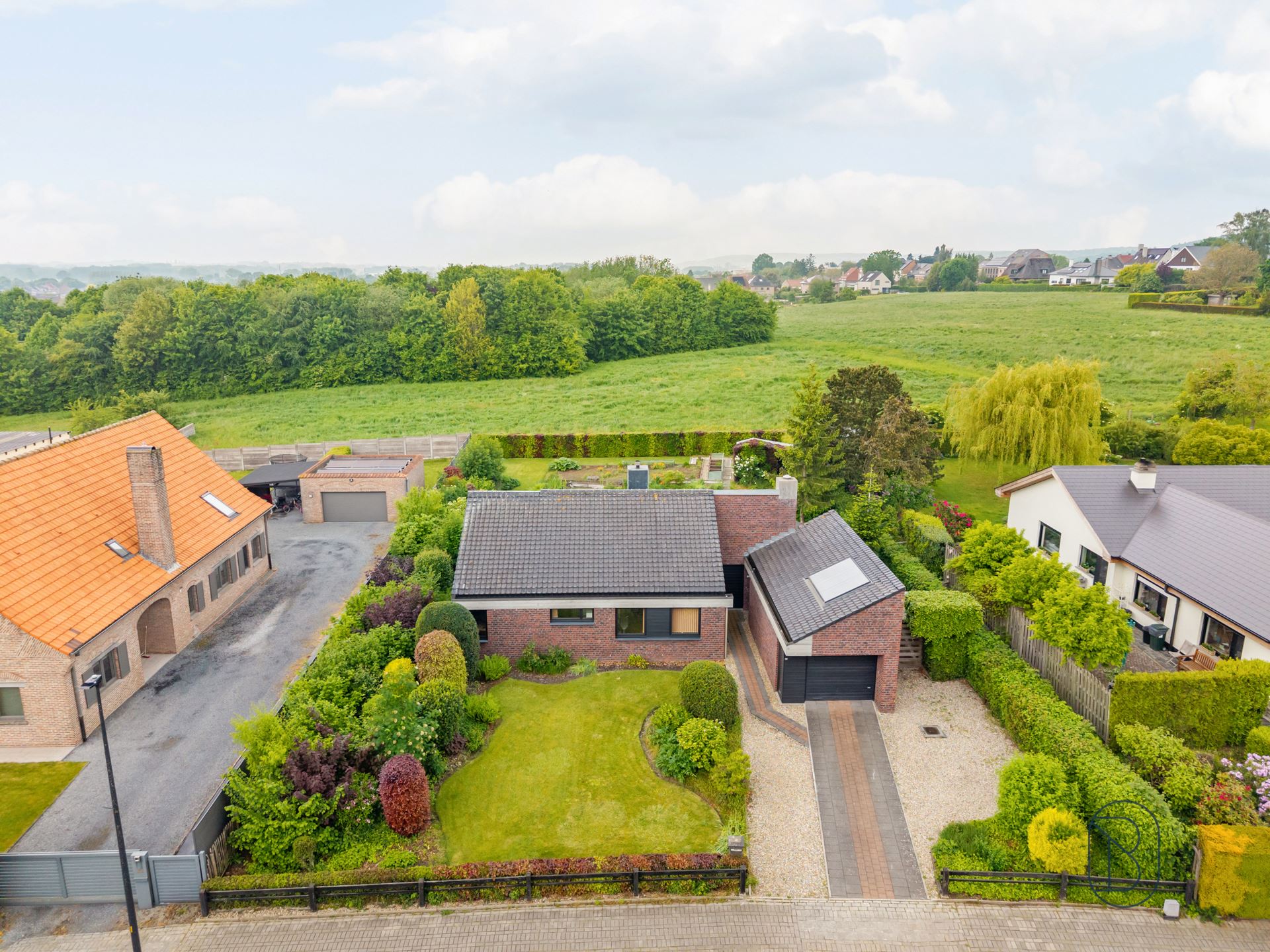 Mooi gelegen karaktervolle villa met tuin! - foto 4