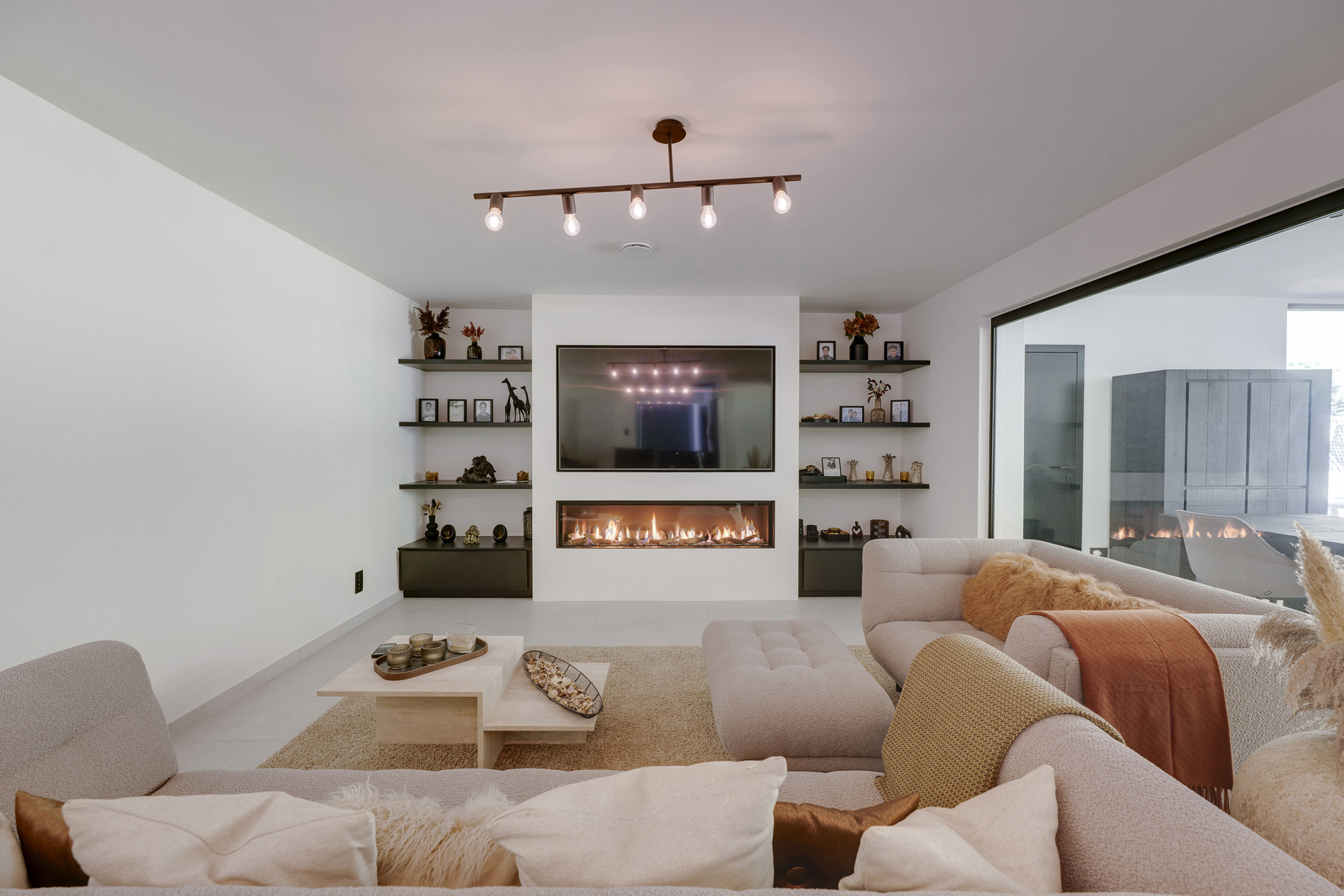 Gerenoveerde woning op een mooi perceel van ca 2.000 m² - foto 4