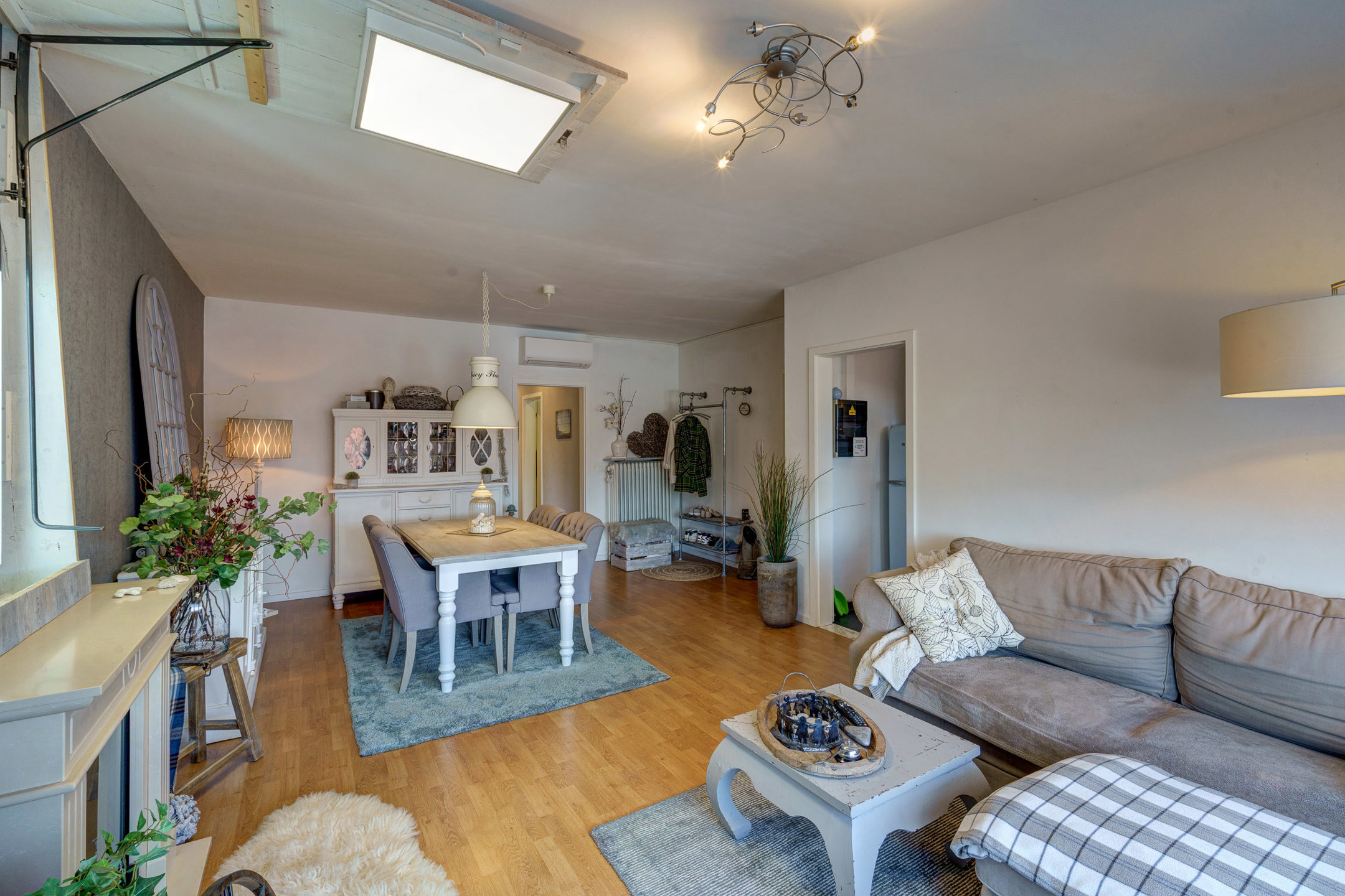 Bemeubeld app met 2/3 SLPK en garage te Heist-op-den-Berg - foto 4