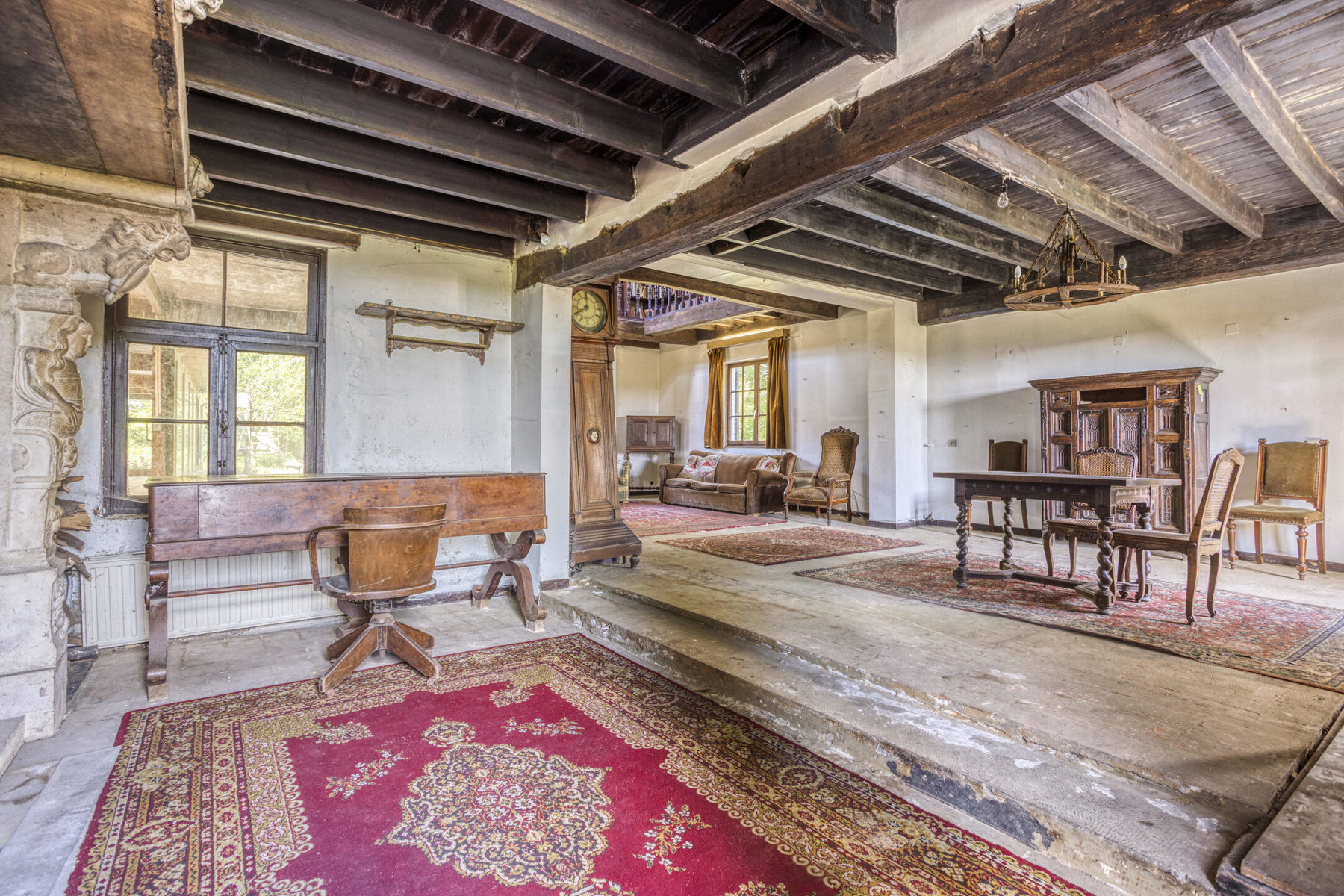 Unieke villa met binnenzwembad. - foto 2