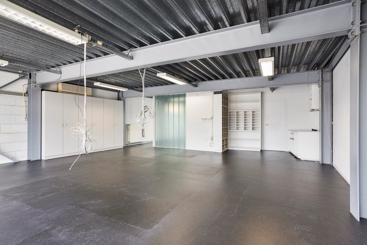 Kantoor van ca. 367m² te koop in centrum Torhout - foto 4