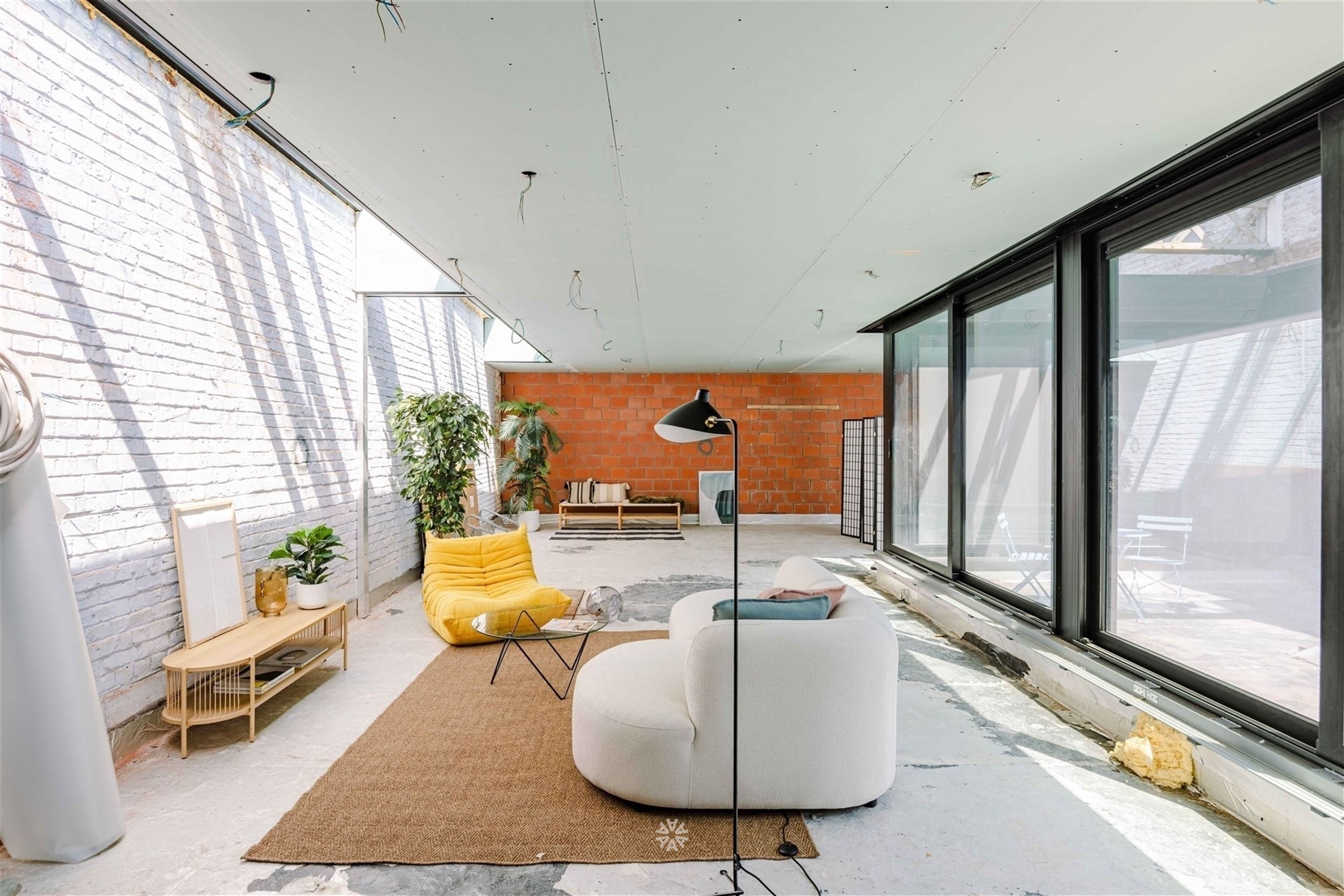 Propriété commerciale multifonctionnelle avec loft à finir - photo 5