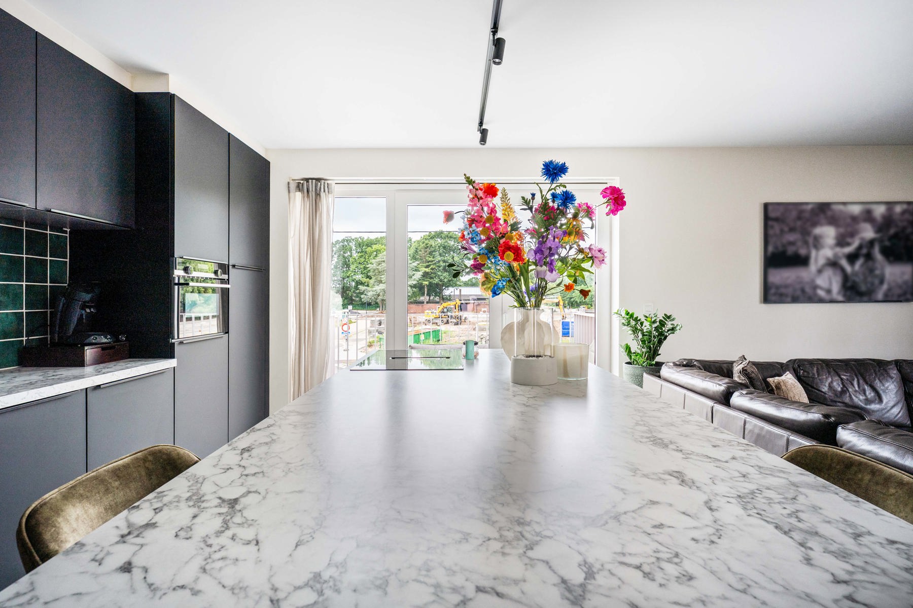 Centraal gelegen appartement met terras - foto 5