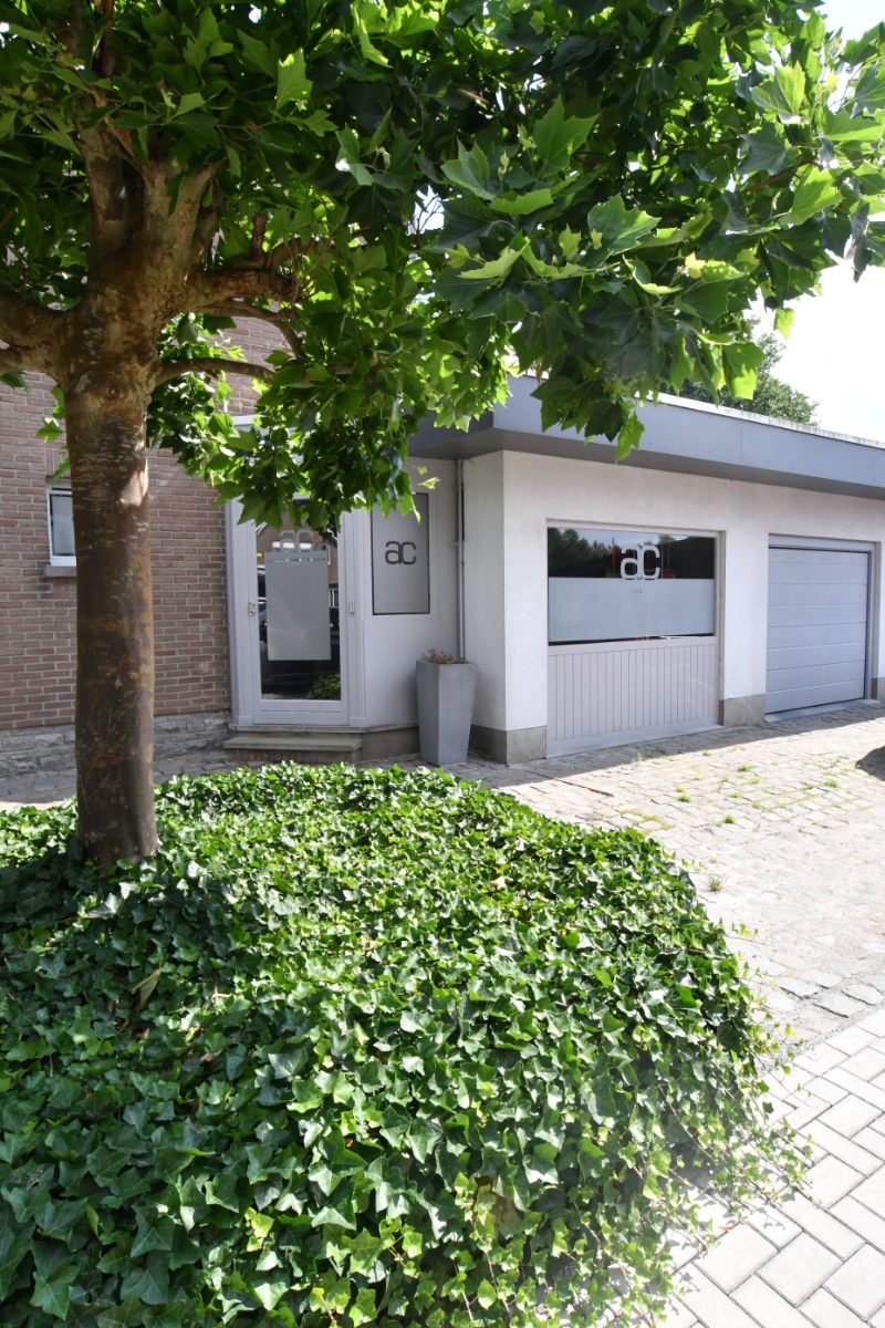 Kantoren met woonst op centrale locatie - foto 3