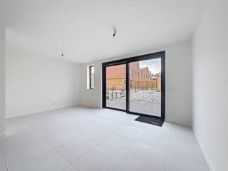 Cette maison neuve à Deerlijk recherche ses premiers résidents. Avec 3 chambres, des pièces de rangement pratiques et un jardin, c'est une...