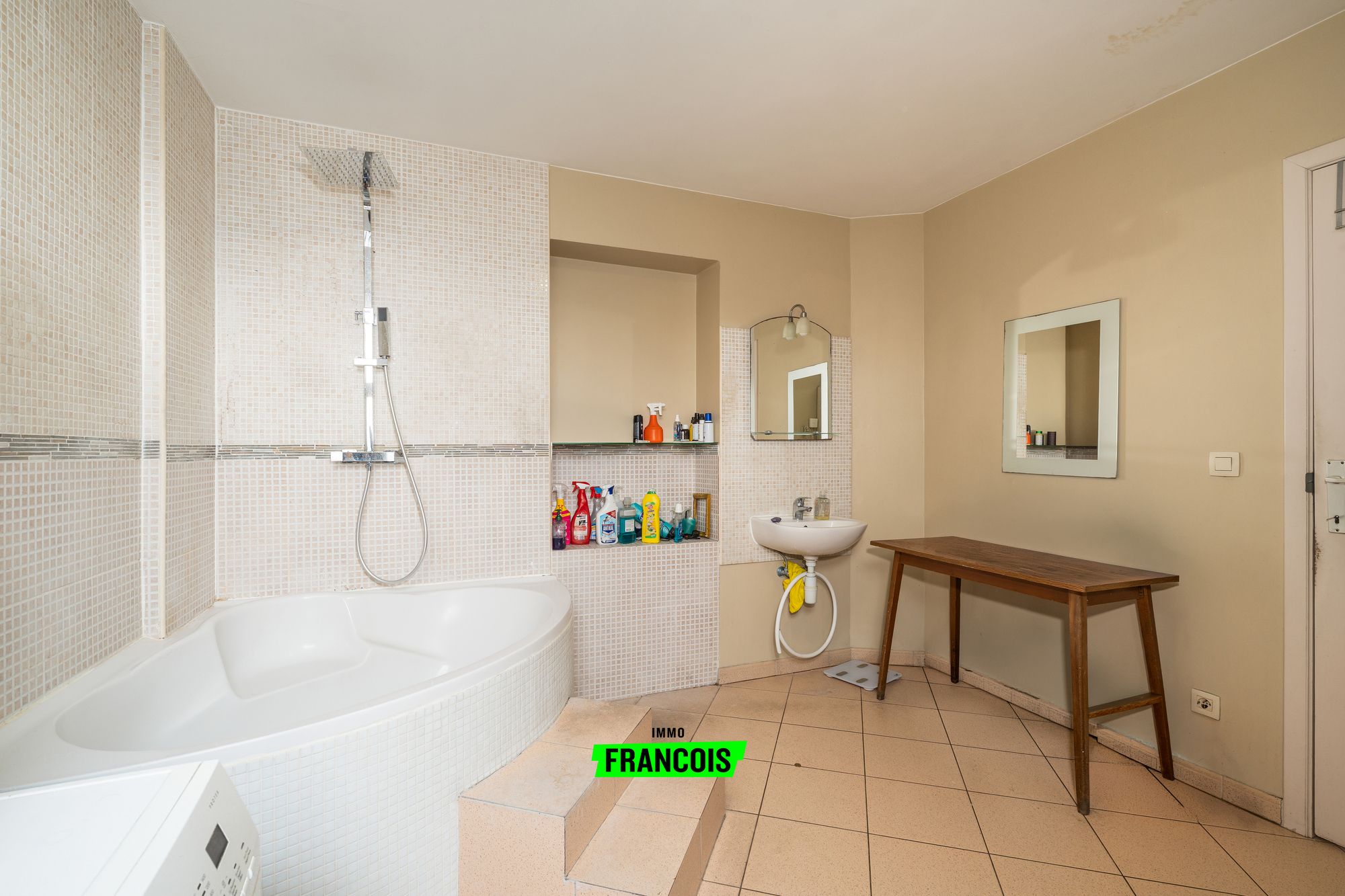 Instapklare opbrengsteigendom met 4 erkende entiteiten dichtbij Tour &amp; Taxis - foto 5