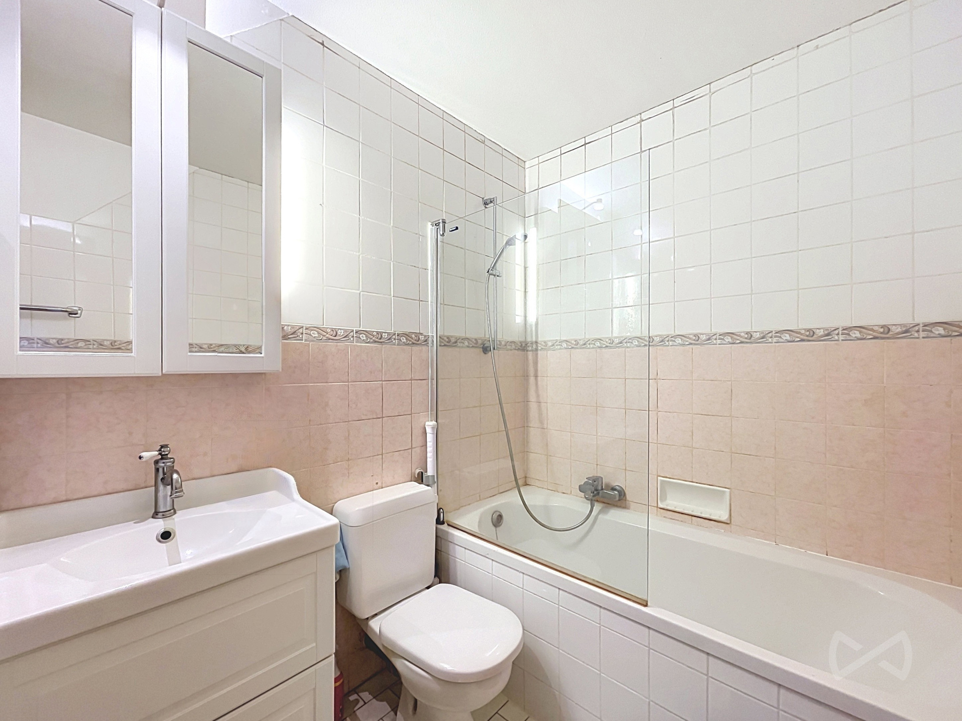 Apartment for rent in Wezembeek-Oppem with 2 bedrooms - photo 5