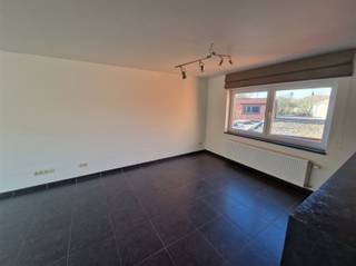 Recent duplex appartement te huur nabij de Gavers. Dit recent appartement bestaat uit:Gelijkvloers uit een berging (fietsen),Eerste verdieping:...