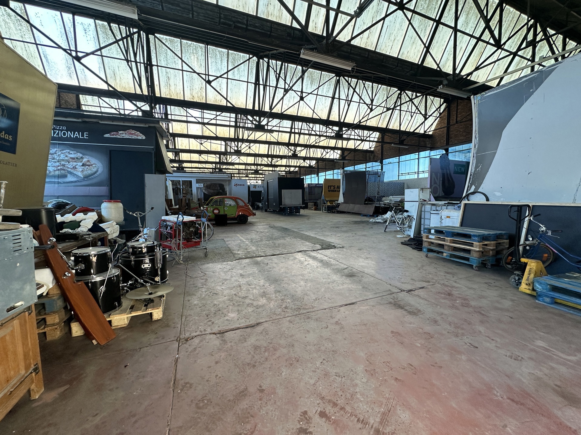 Magazijn met kantoren en herontwikkelingspotentieel - foto 5