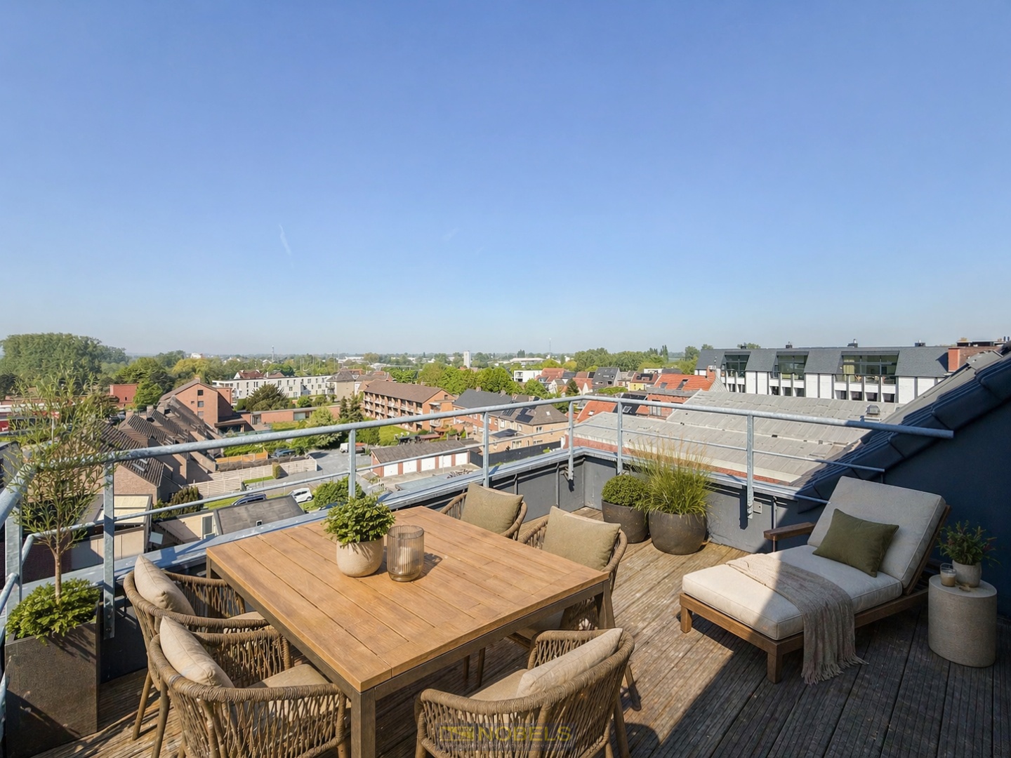 Te koop, stijlvol dakappartement (129m²) met 2 terrassen op de Markt van Gavere - foto 2