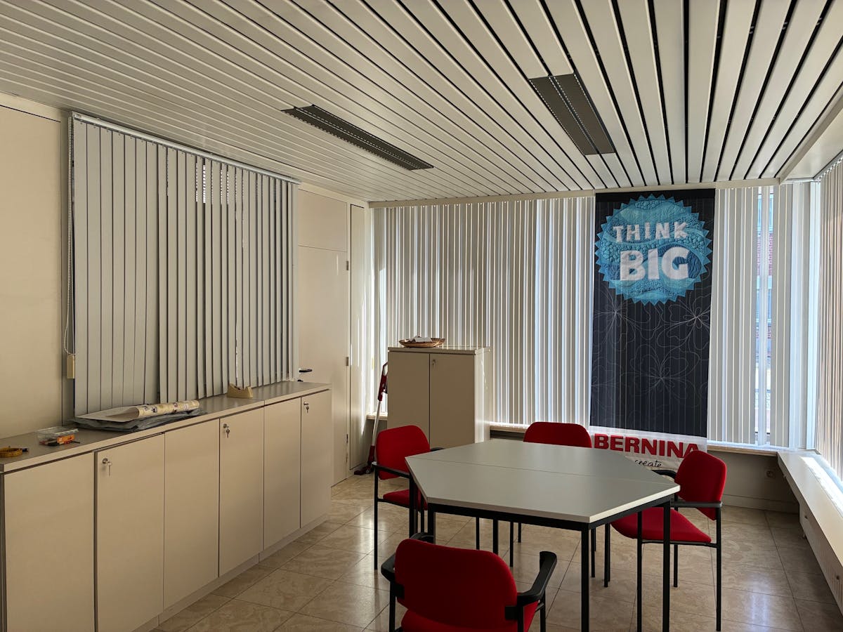 Magazijn met kantoor te huur in Bissegem - foto 3