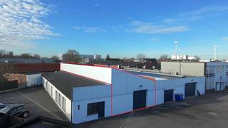 Warehouse of approximately 342m² centrally located in IzegemSpecifications:- mezzanine of approximately 75m² where you can store - concrete...