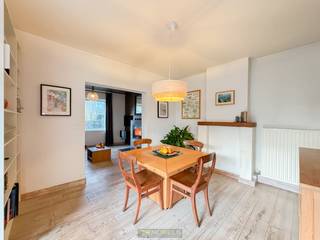 KARAKTERVOLLE GEZINSWONING met 4 SLAAPKAMERS, gelegen in een RUSTIGE en LANDELIJKE OMGEVING te Zwalm. Deze woning werd doorheen de jaren...