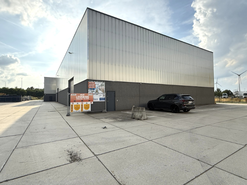 Recent magazijn van 1.062 m² met 2 sectionaalpoorten op toplocatie in Oostakker - foto 3
