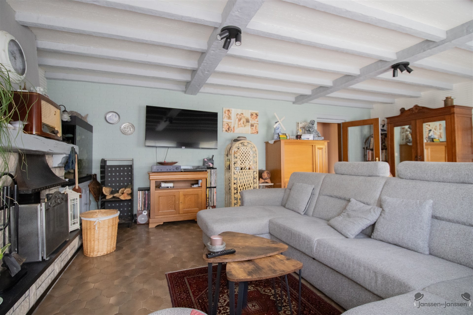 Rustig gelegen gelijkvloerse woning met 3 slaapkamers op 973 m² - foto 2