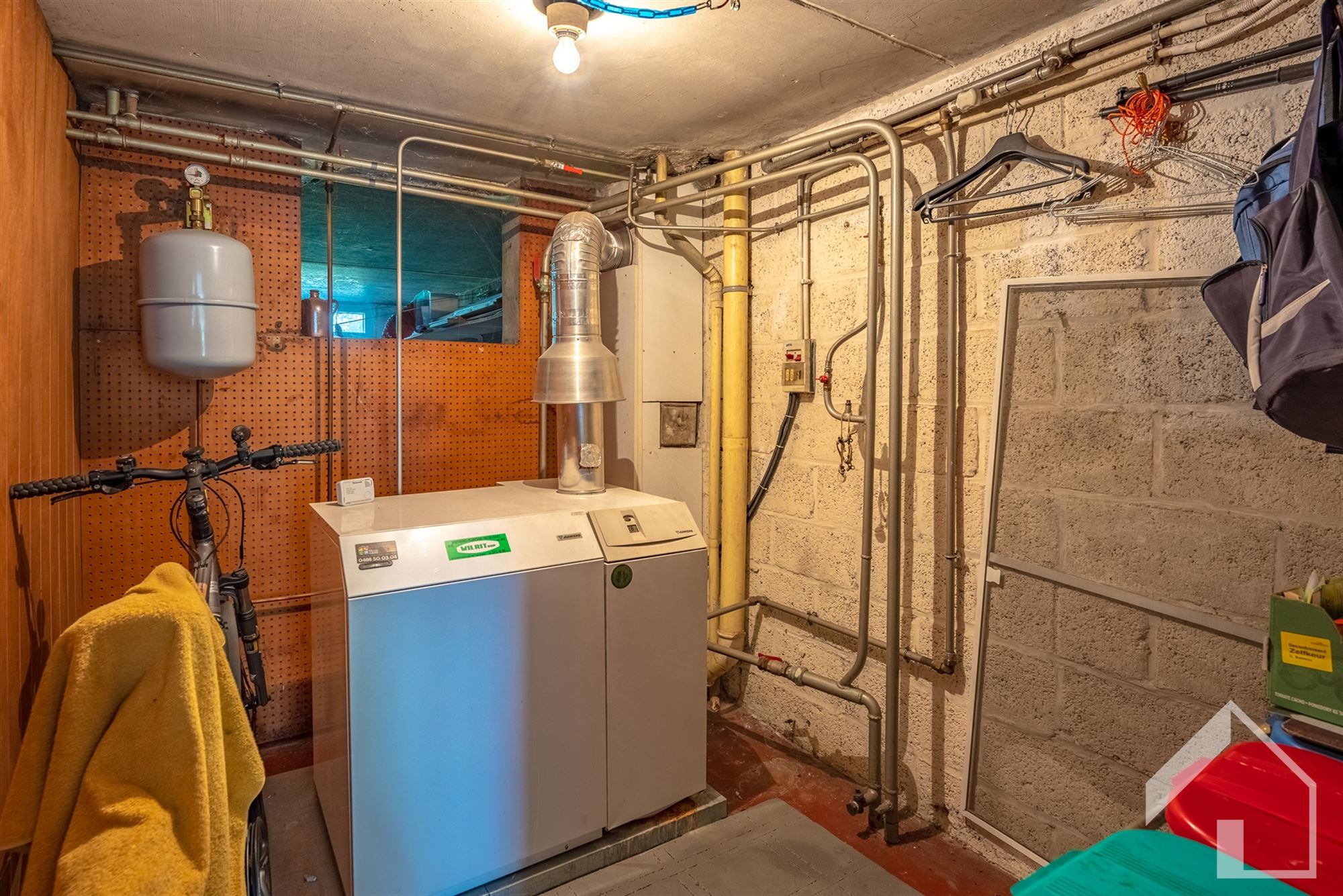 Instapklare, ruime woning met 3 slaapkamers, groot terras, gemeenschappelijk onderhouden tuin en garage - foto 5