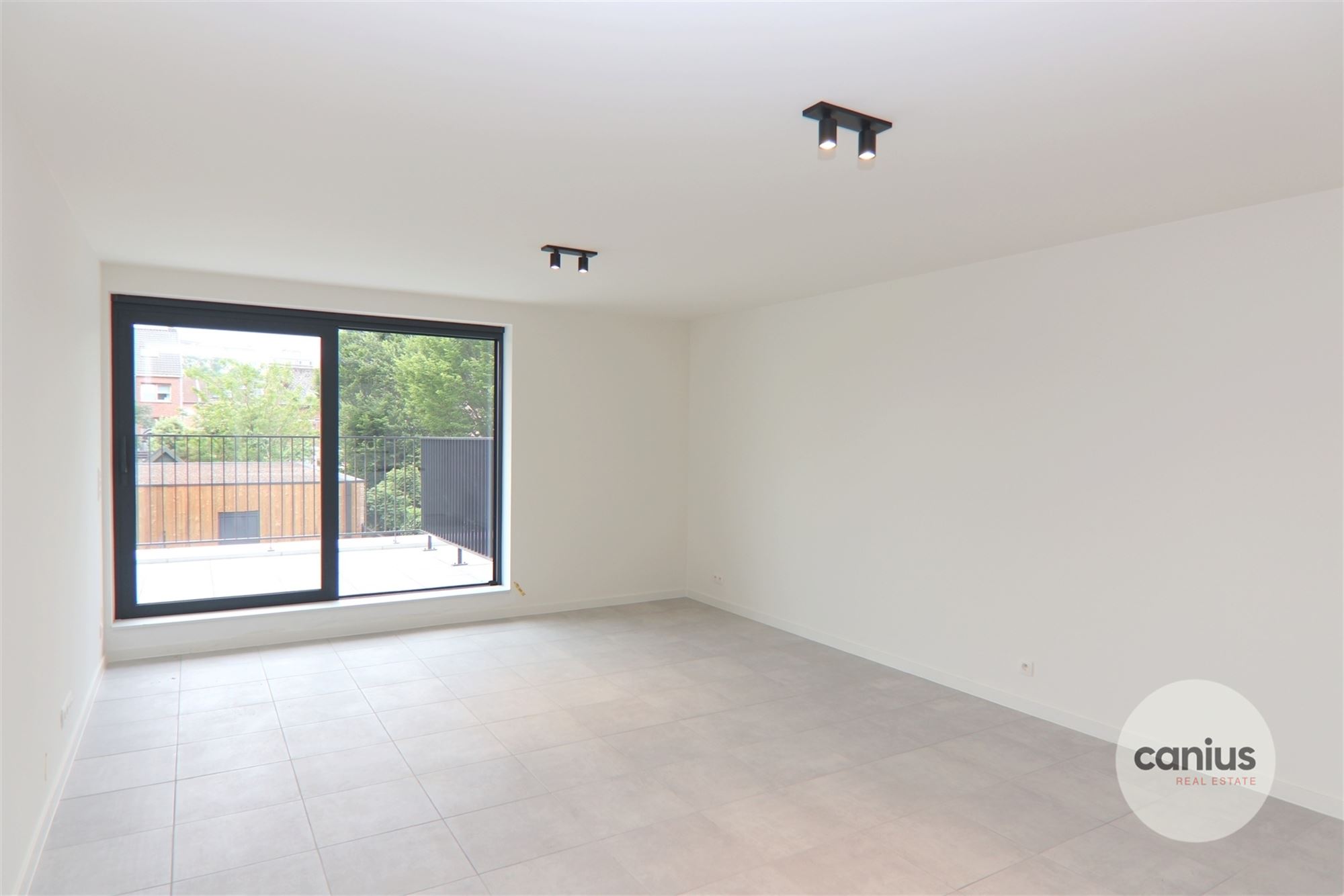 NIEUWBOUWAPP. IN HARTJE HASSELT MET 1 SLK + TERRAS &amp; PARKING - foto 2