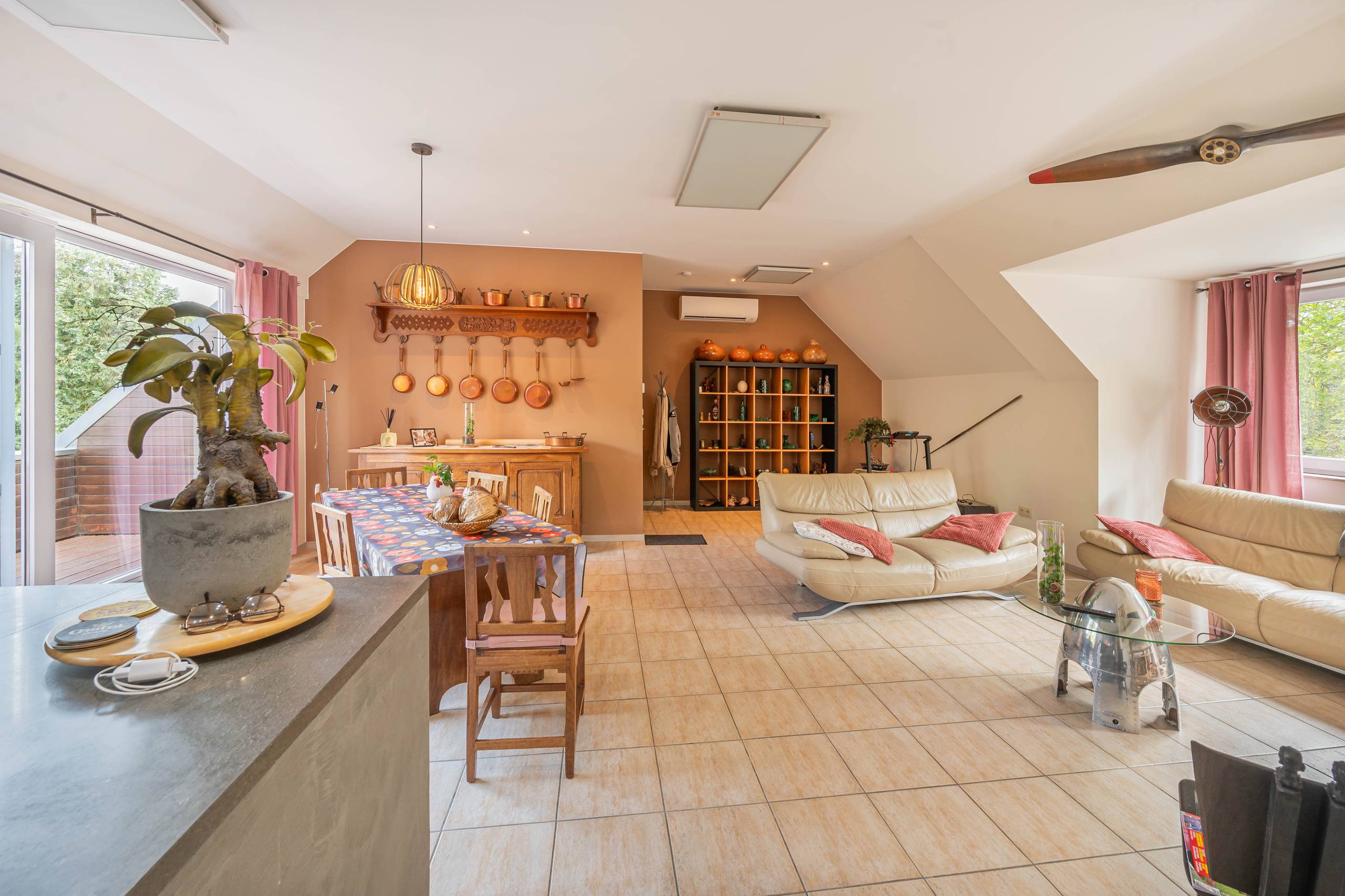 Ruime penthouse met terras, groen uitzicht en private parking - foto 5