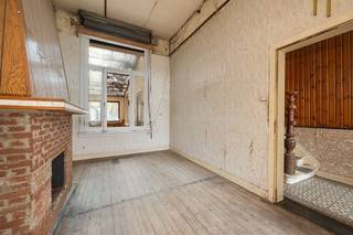  Envie d'un projet de rénovation avec une bonne dose de charme ? Dans ce cas, cette maison de ville située dans la Beekstraat est un modèle à...