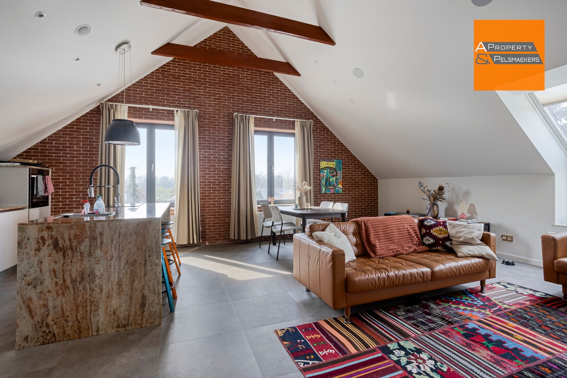 Maison avec hangar. - photo 4