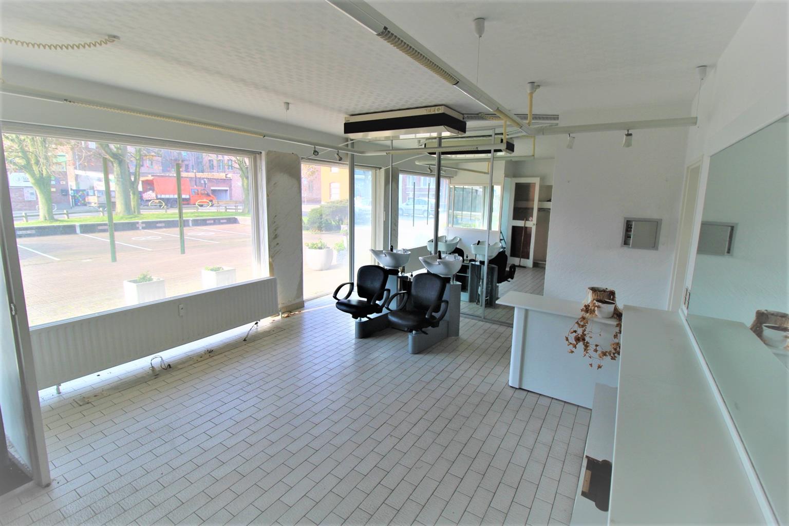 Commercial for sale in Asse - photo 2