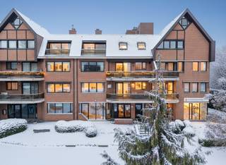 Dit handelspand van ruim 500m² met 8 privé parkeerplaatsen bevindt zich op een zicht locatie aan de ring van Turnhout met vlotte bereikbaarheid van...