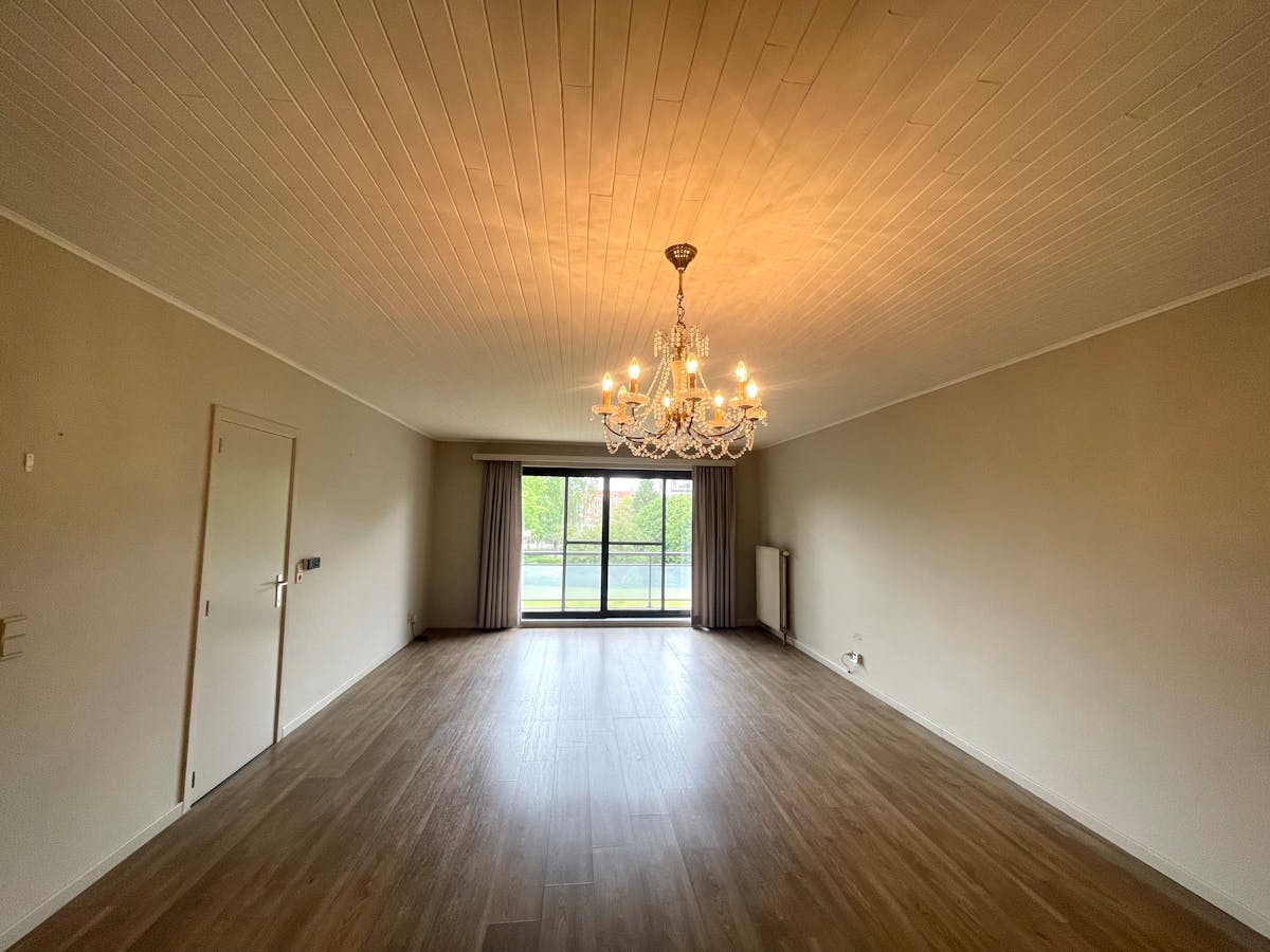 TE HUUR: 2-slaapkamerappartement in het rustige Hasselt - foto 2