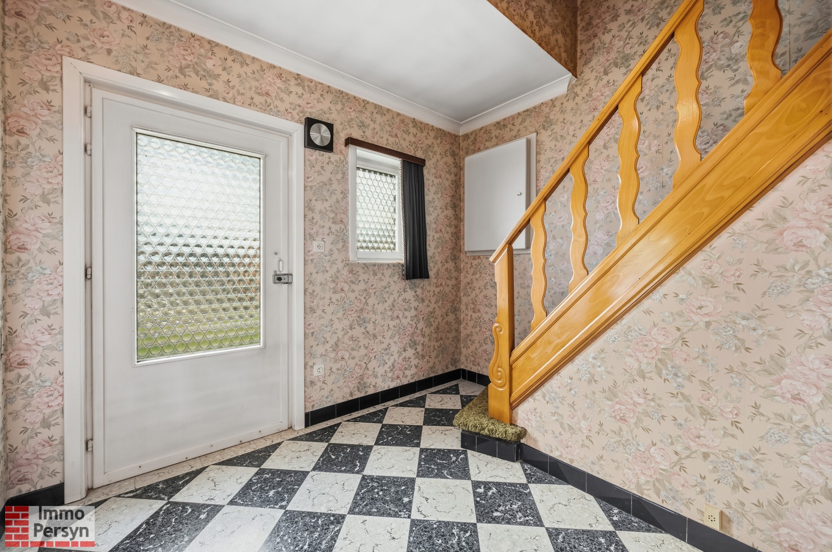 Karaktervolle renovatiewoning met achteruitweg te Messelbroek - foto 2