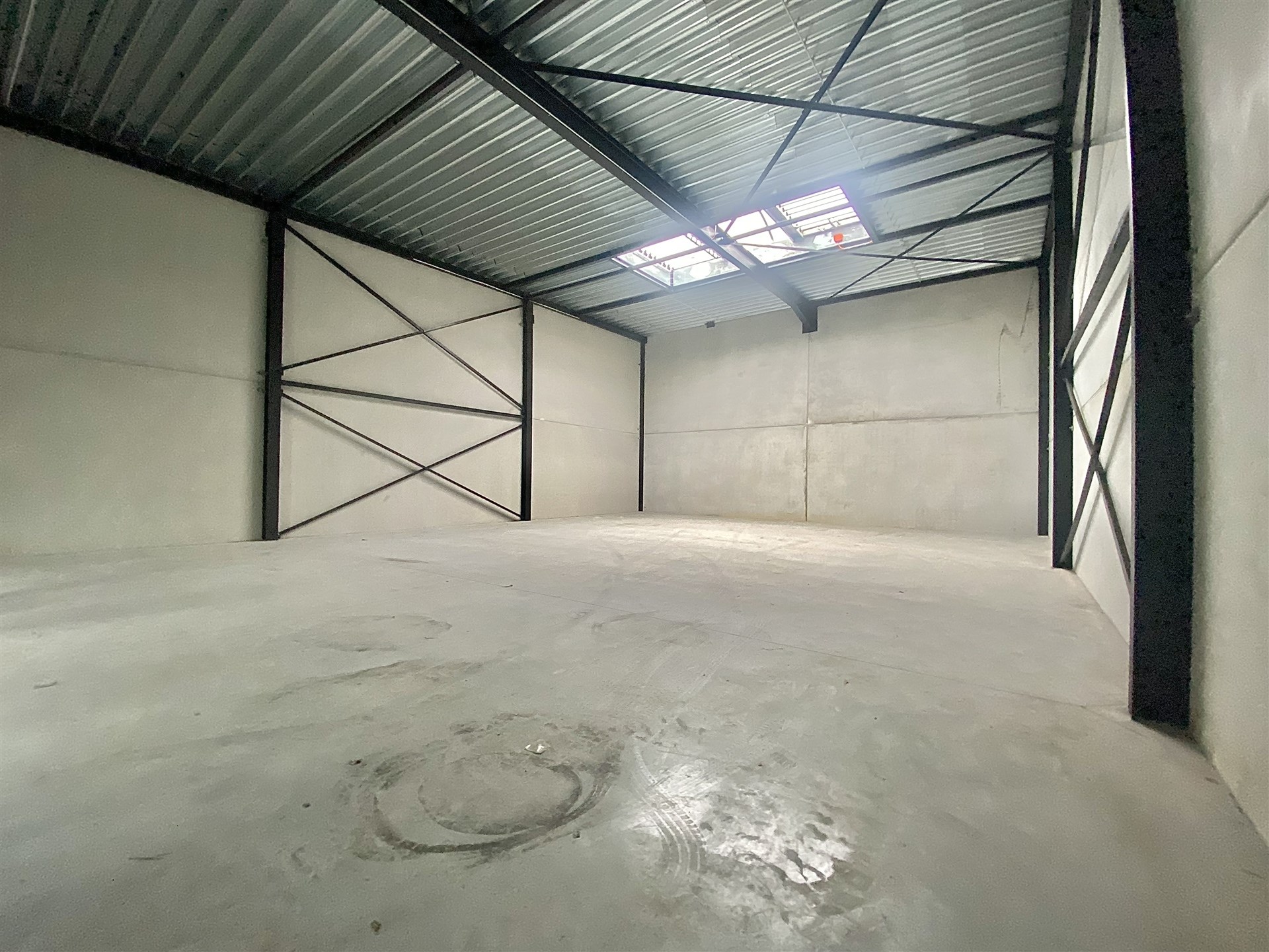 Magazijn - 250m² - aan de expressweg N45 in Denderhoutem - foto 2