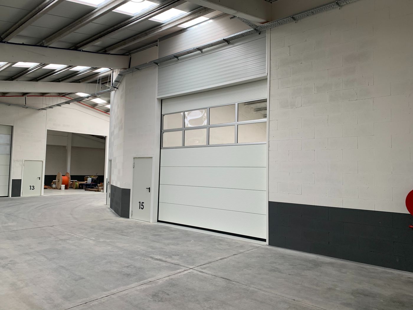 145 m² KMO-unit te huur op +/- 2 km van E17 - foto 4