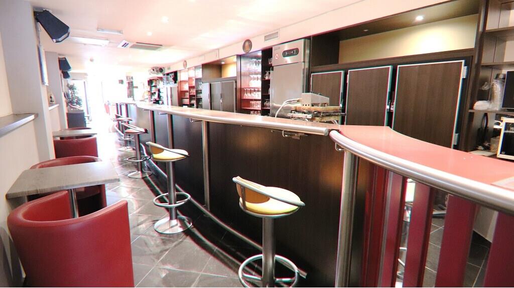 Horecapand met Terras te koop op de ZEEDIJK in Middelkerke - photo 2