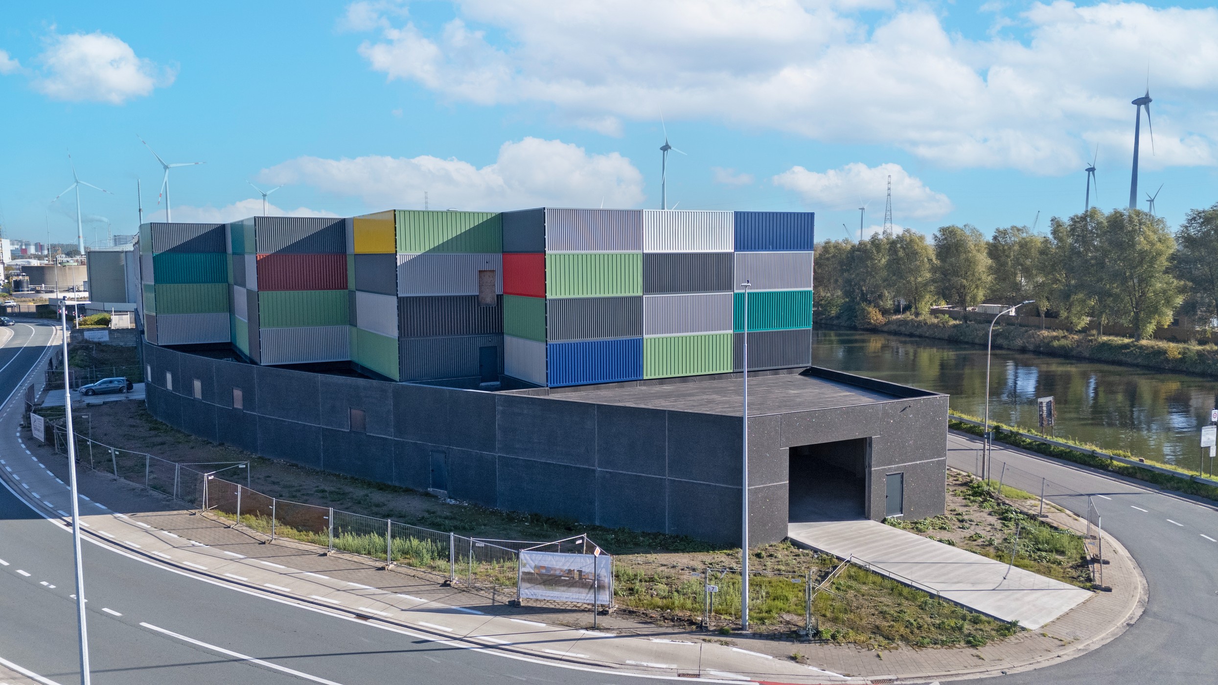 Te huur: Modern en uitbreidbaar magazijn met kantooroptie te Gent - foto 1