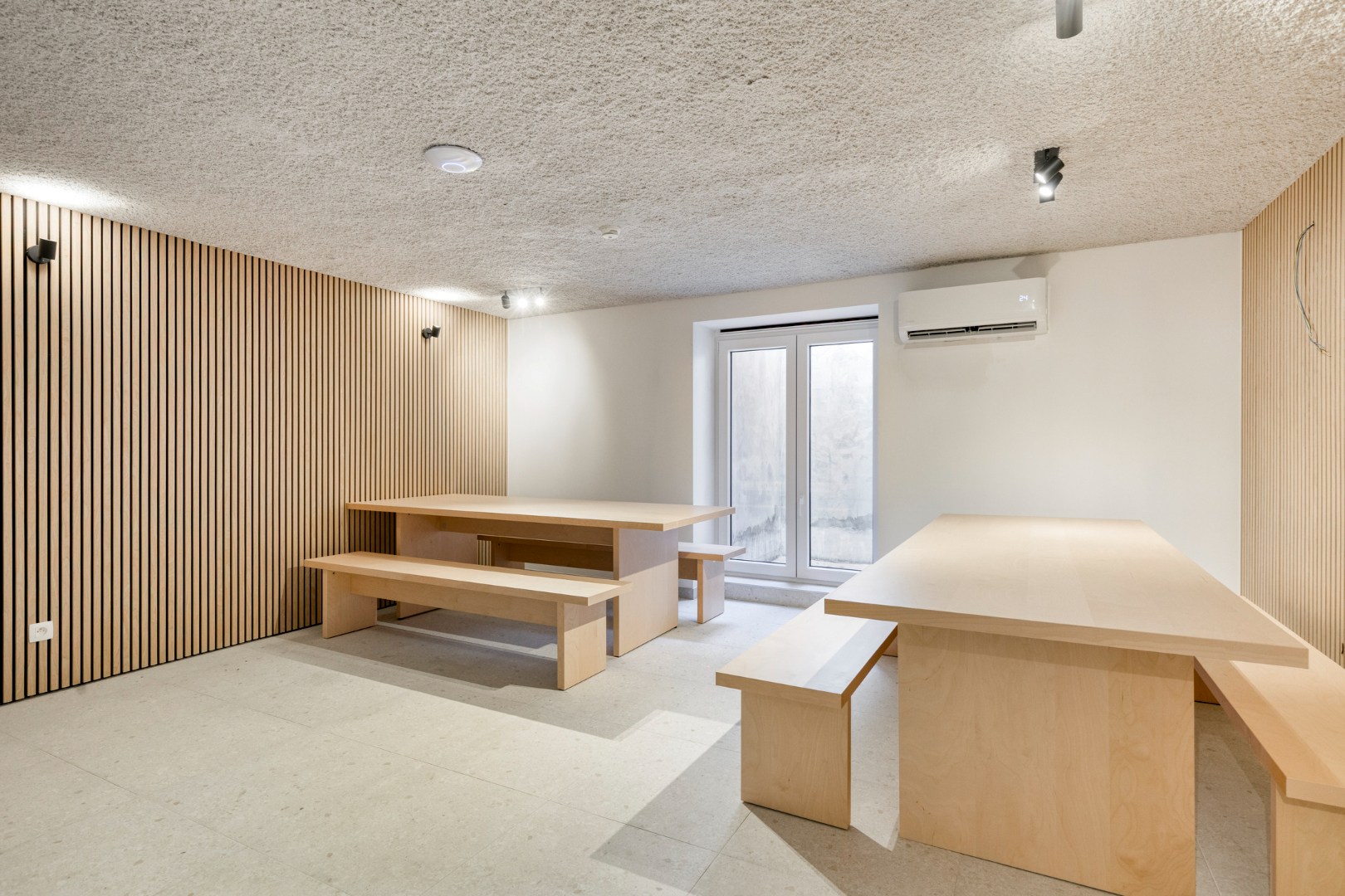 Volledig gerenoveerde studentenkamer in residentie met 15 studentenkamers en een 1slaapkamer appartement in hartje Leuven - EPC label A! - foto 5
