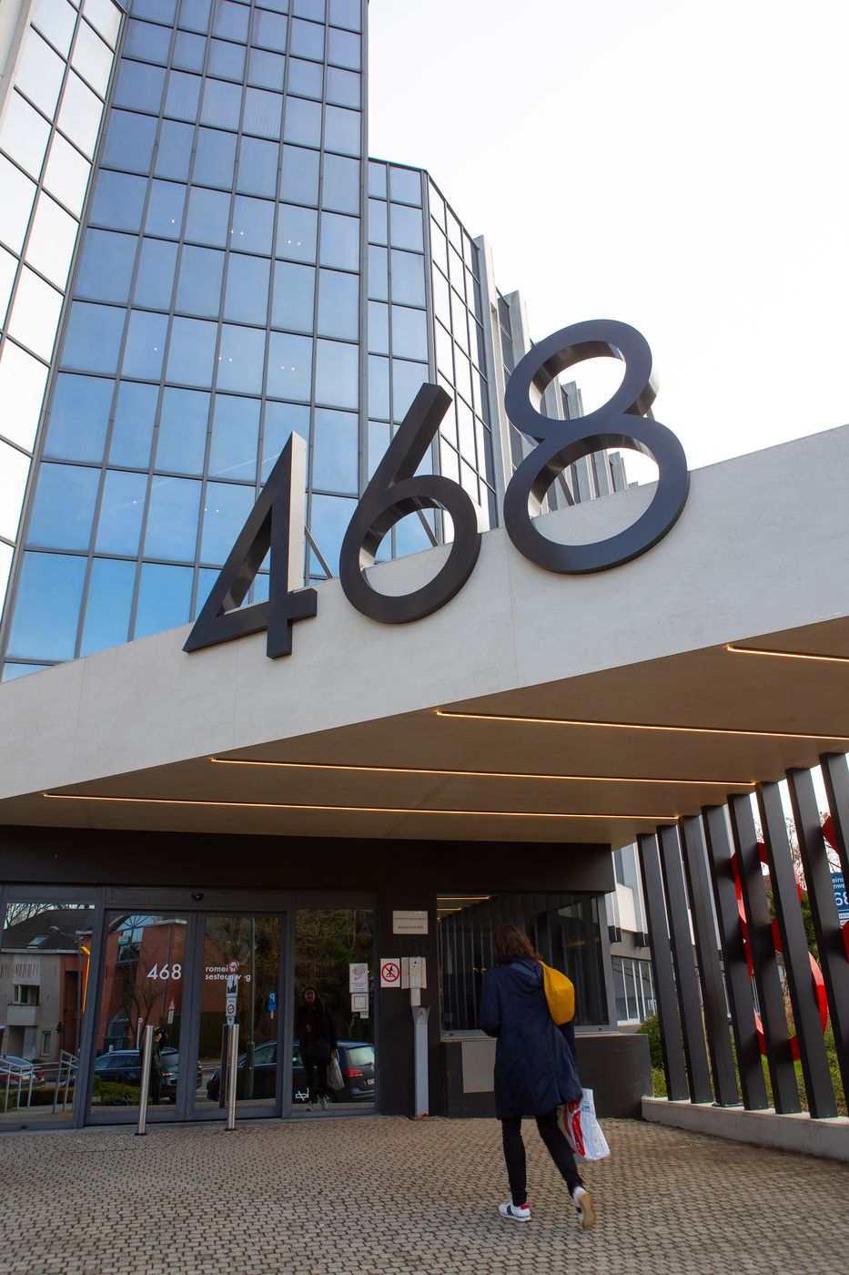 Bureaux modernes de 207 m² à un emplacement de choix près de l'autoroute A12 - photo 3