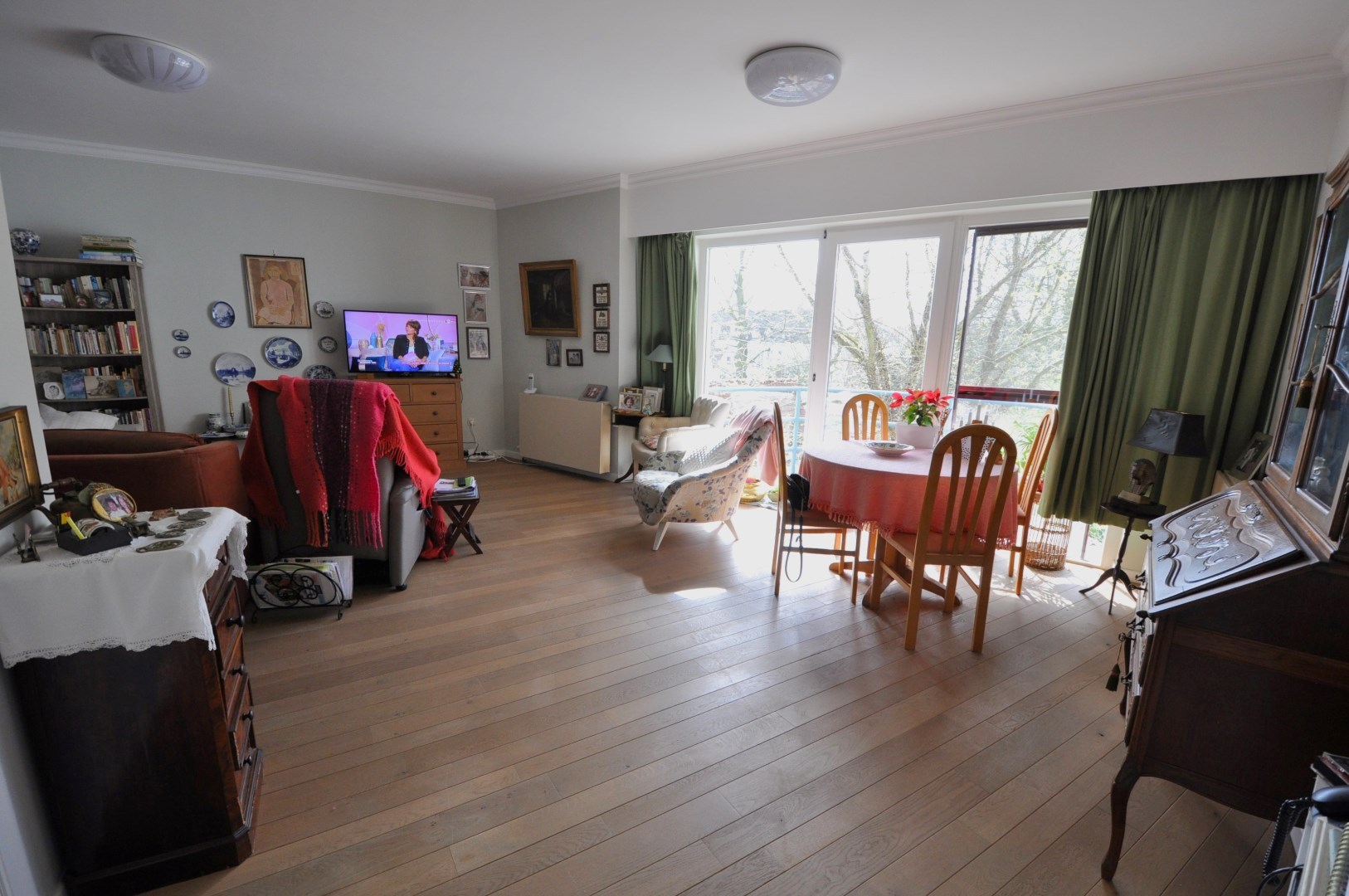 Gerenoveerde serviceflat met 1slk in klassevolle residentie in hartje Brugge - foto 2