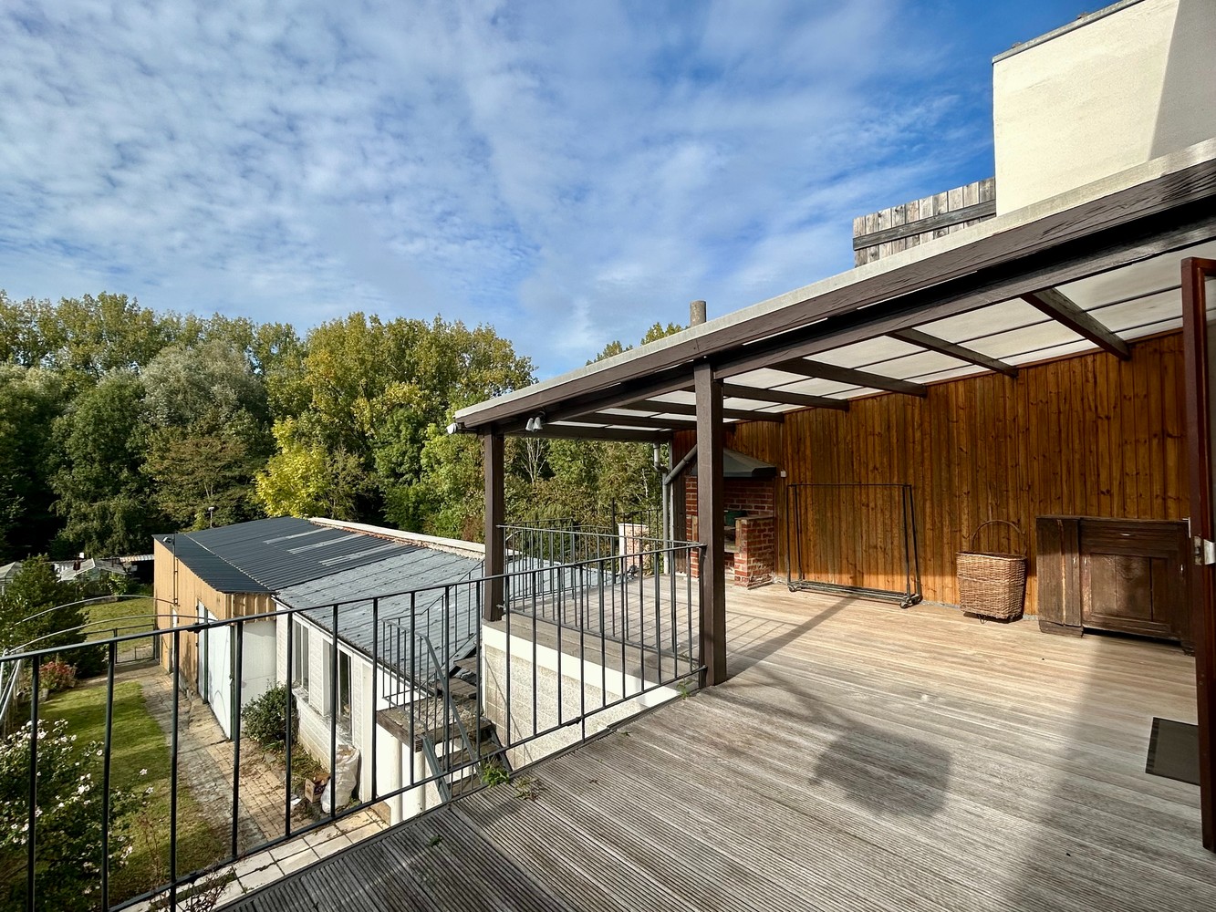 Lichtrijke woning met ruim terras en groot atelier in Leefdaal - foto 5