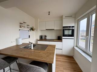 Gezellig appartement te koop net buiten de grote ring in Hasselt. Het is gelegen in een doodlopend straatje, wat het ook een rustige ligging...