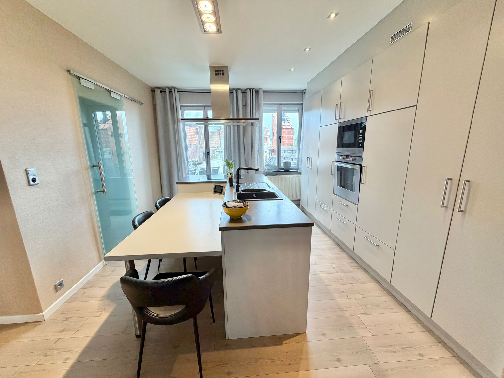 Woning met een polyvalente ruimte van 140m² - foto 3