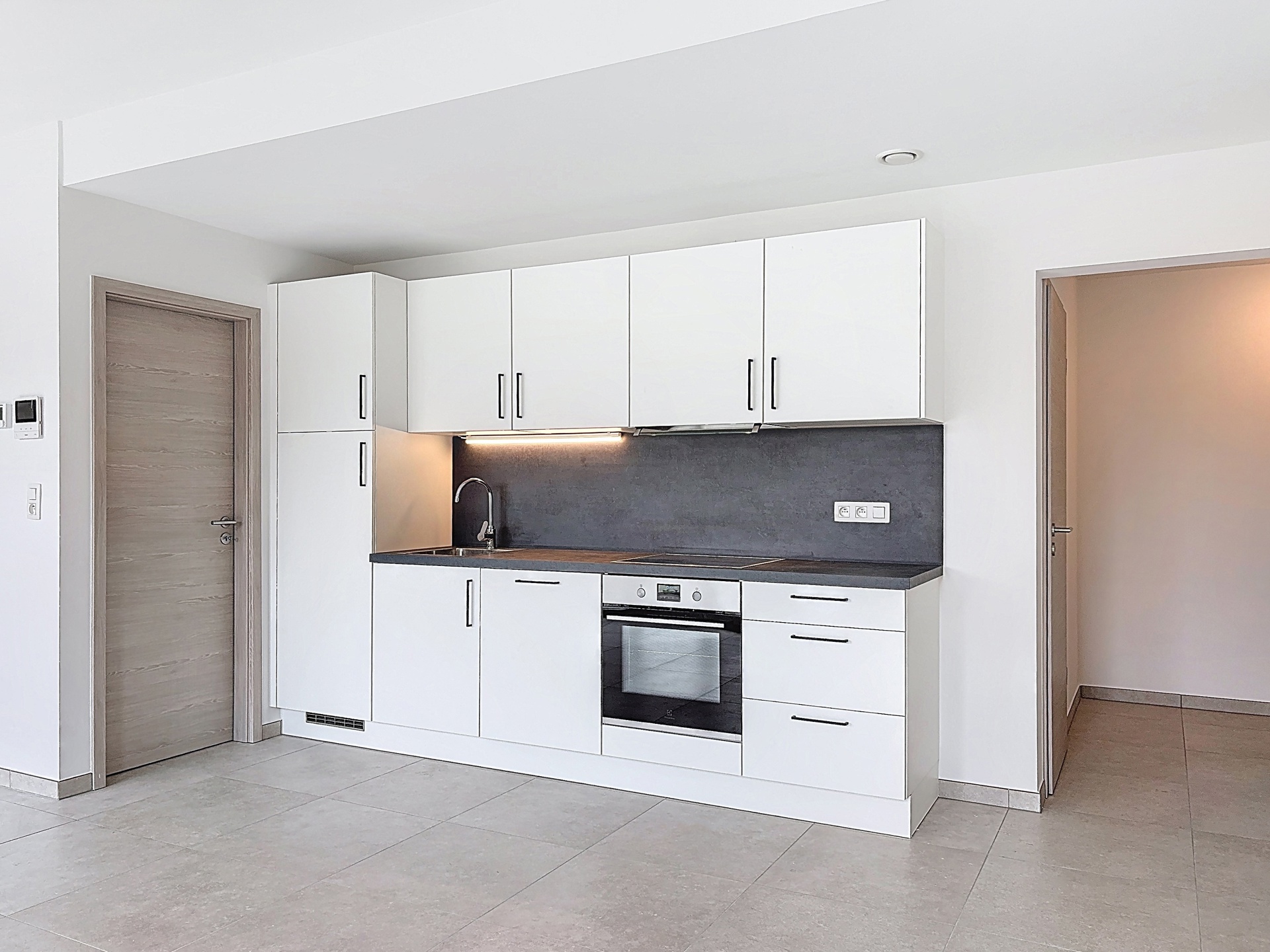 Appartement te huur in Courcelles met 2 slaapkamers - foto 3