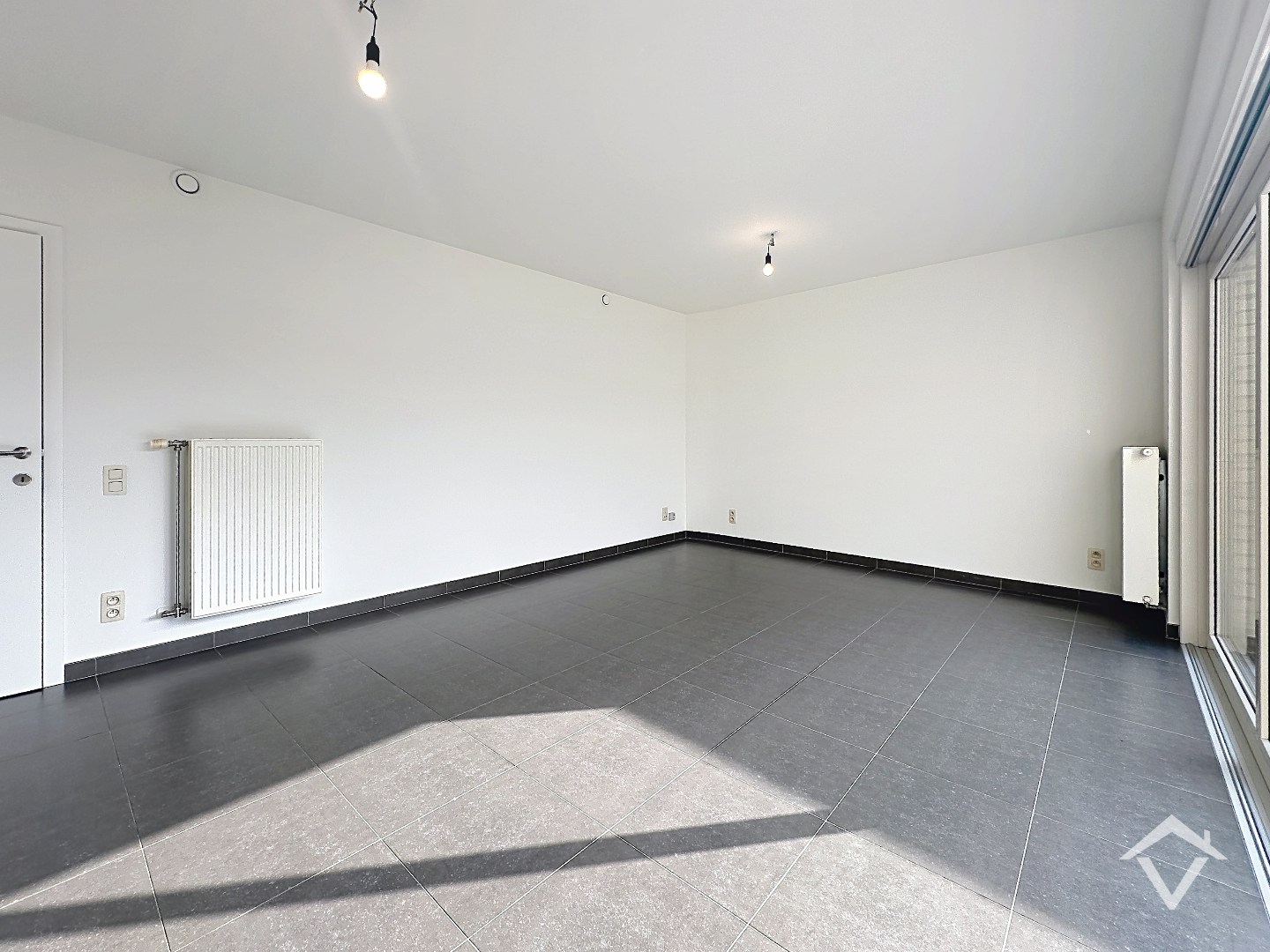Instapklaar gelijkvloers appartement met staanplaats te Gistel - foto 5